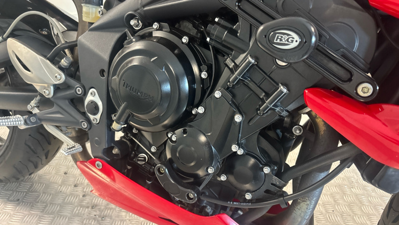 Triumph Street Triple R (12MY)